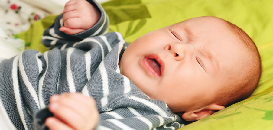Trẻ sơ sinh hắt hơi nhiều: Cảm lạnh hay bệnh gì khác?