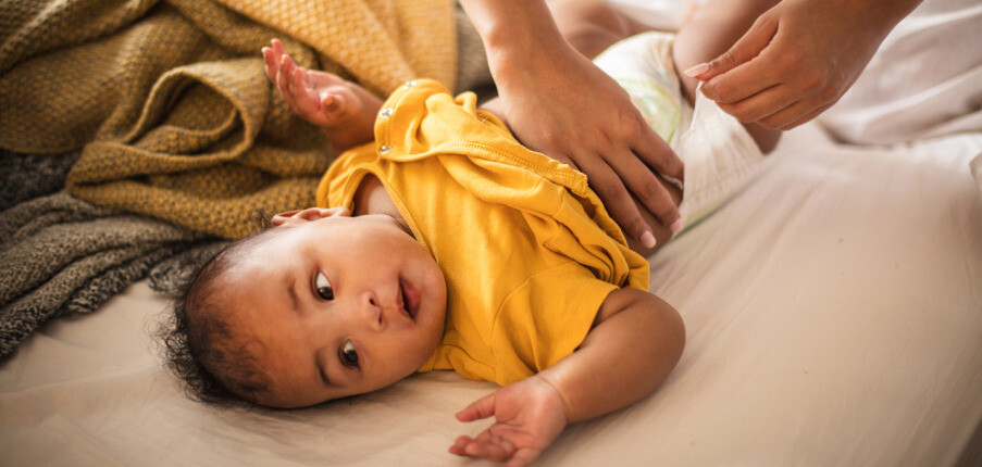 Tiêu chảy ở trẻ sơ sinh: Nguyên nhân, cách điều trị và thời điểm cần đi khám