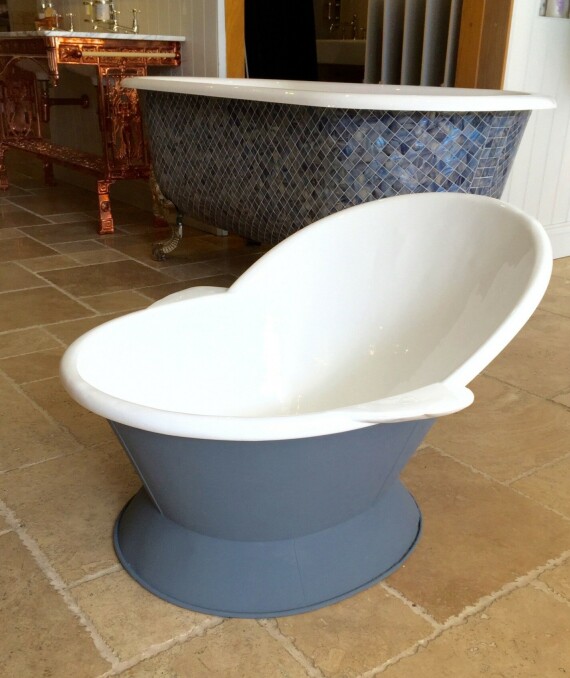  Bồn tắm ngồi giúp bạn dễ dàng vệ sinh và làm sạch vùng hậu môn. Nguồn ảnh: Chadder.com