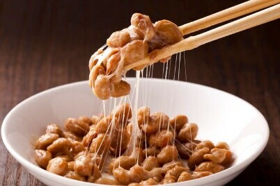 Natto – đậu tương lên men truyền thống của Nhật. Ảnh: songkhoe365.com.vn