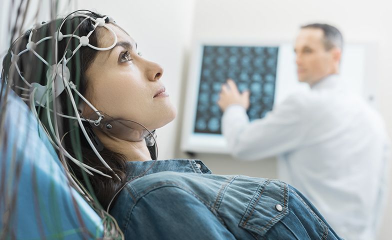Điện não đồ thường được chỉ định để chẩn đoán chết não. Nguồn ảnh: www.medcentras.lt