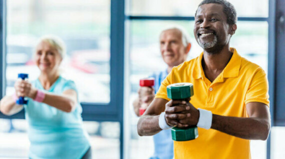 Tập thể dục đều đặn giúp giảm quá trình lão hóa. Nguồn ảnh: https://imovedaily.com