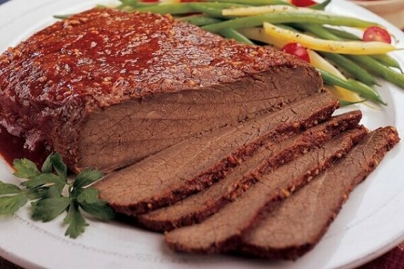 Thịt bò rất giàu protein, chứa 9 loại axit amin cần thiết cho cơ thể. Nguồn ảnh: www.talabat.com