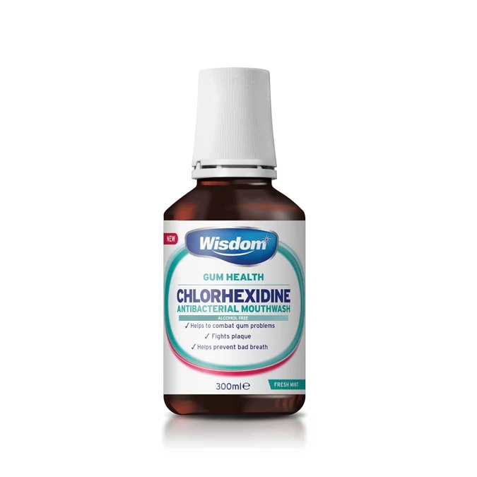 Nước súc miệng Chlorhexidine được coi là loại nước súc miệng diệt khuẩn hiệu quả nhất. (nguồn: gordonsdirect.com)