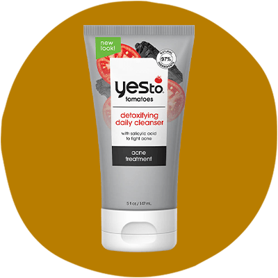 Yes To Tomatoes Charcoal Facial Cleanser (Nguồn ảnh: https://www.healthline.com)