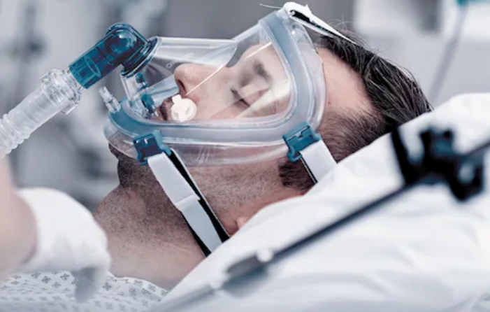 Bệnh nhân cần thở oxy để nâng nồng độ oxy trong máu của bệnh nhân, nguồn ảnh draeger.com
