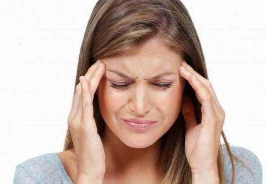 bạn có thể có thể gặp phải tình trạng đau đầu sâu khi dùng Diflucan