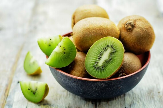 Top 9 Health Benefits of Kiwi Fruit: HealthifyMe Blog