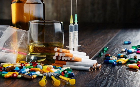  Sử dụng rượu, bia, ma túy, thuốc lá có nguy cơ rất cao gây ra thai chất lưu (https://vintank.com/)