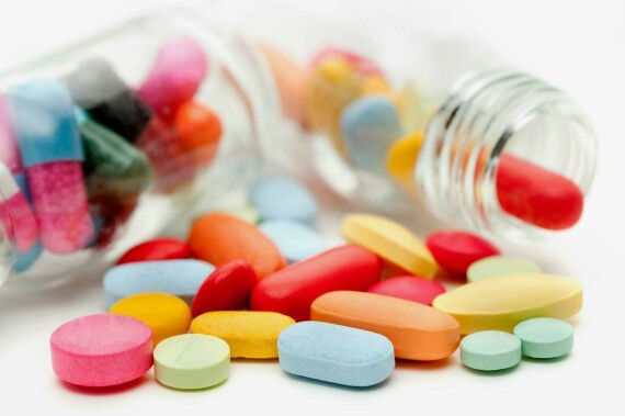 Trước khi sử dụng bất kỳ loại thuốc nào hãy tham khảo ý kiến của bác sĩ. Nguồn ảnh: Healthline