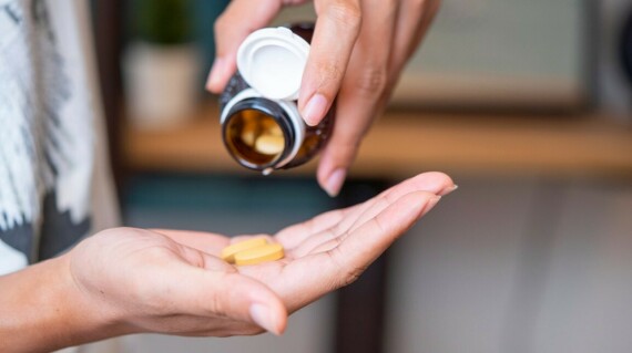Do Glucosamine Supplements Work for Arthritis? Nguồn: Healthline