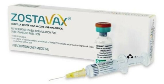 Vắc-xin Zostavax là vắc-xin sống phòng vi-rút Varicella. Nguồn ảnh: immunizationinfo.com 