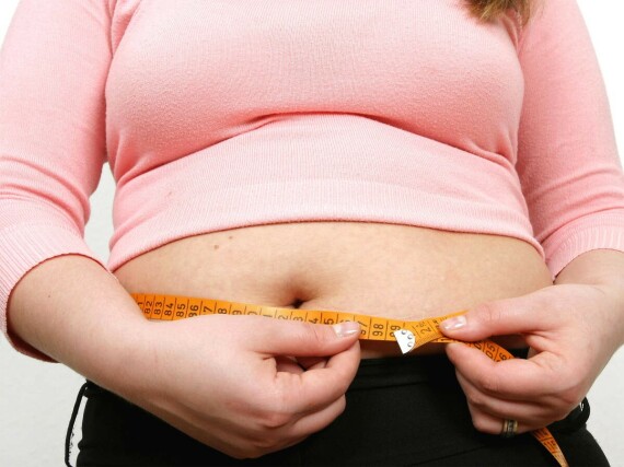 Thừa cân dễ dẫn đến thoái hóa khớp gối. Nguồn ảnh: independent.co.uk