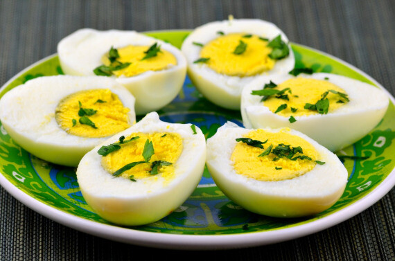 Không chỉ chứa vitamin nhóm B, trứng là thực phẩm rất giàu dinh dưỡng. Nguồn ảnh: www.food.com