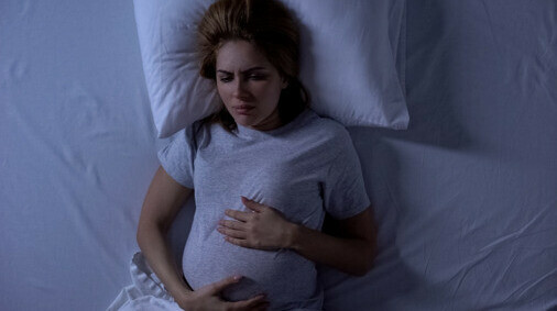Sự thay đổi cơ thể trong thời kỳ mang thai khiến hầu hết phụ nữ khó ngủ ở giai đoạn 3 tháng đầu và cuối.  (nguồn: psychiatryadvisor.com)