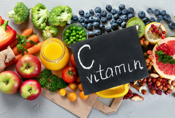 Trái cây rau củ giàu vitamin C. Nguồn ảnh: eMediHealth