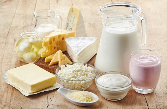 Sữa và các sản phẩm từ sữa có thể là nguyên nhân gây tiêu chảy hoặc làm tiêu chảy nặng hơn. Nguồn ảnh: Health.harvard.edu