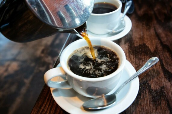 Người có hệ tiêu hóa yếu cần hạn chế cafein (Nguồn www.medicalnewstoday.com/)
