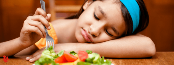 Mệt mỏi, chán ăn ở trẻ khiến nhiều phụ huynh phải đau đầu và lo lắng. Nguồn ảnh: Chaitanya Hospital