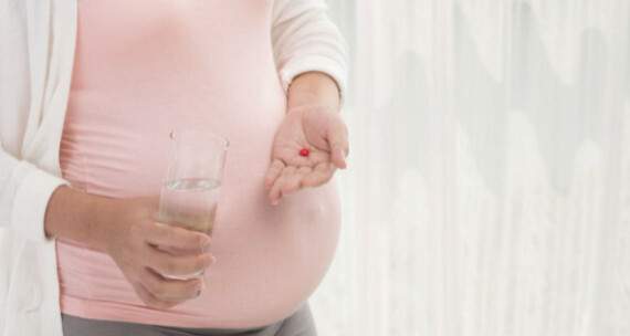 Phụ nữ mang thai có được uống thuốc? Nguồn ảnh: premierhealth.com
