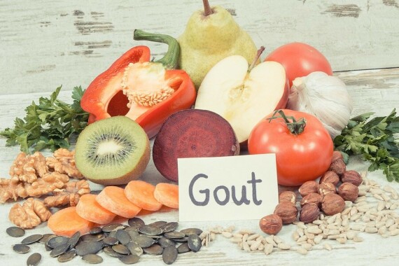 Bệnh nhân gút nên ăn nhiều trái cây, rau củ, các loại hạt và ngũ cốc nguyên hạt – Nguồn ảnh: homepage.sg