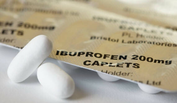 Ibuprofen là thuốc giảm đau hiệu quả, được sử dụng rộng rãi hiện nay. Nguồn ảnh: bbc.com
