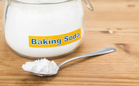 Baking soda khôi phục độ cân bằng pH và giảm viêm, có thể chữa lành nhiệt miệng.  (nguồn: https://sodafoods.com)