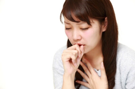 Cần thông báo với bác sỹ nếu thấy dấu hiệu ho khan khó thở khi sử dụng thuốc