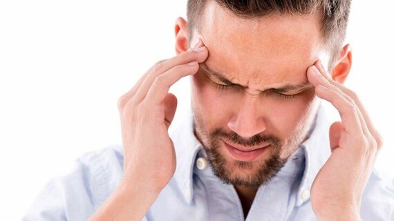 Người bệnh dùng thuốc Adifo có thể xuất hiện tình trạng đau đầu