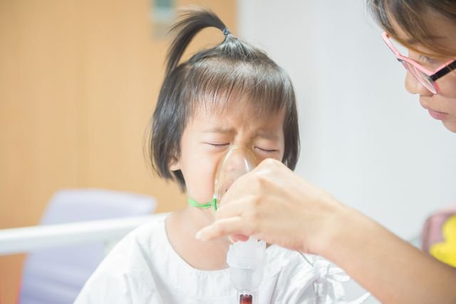 Trẻ nhỏ có chỉ số FVC trên 1L tùy thuộc vào tuổi, chiều cao và cân nặng. Nguồn ảnh: raisingchildren.net.au