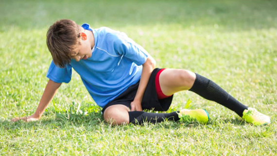 Chấn thương trong thể thao là nguyên nhân thường gặp gây đau vùng háng. Nguồn: Stack.com