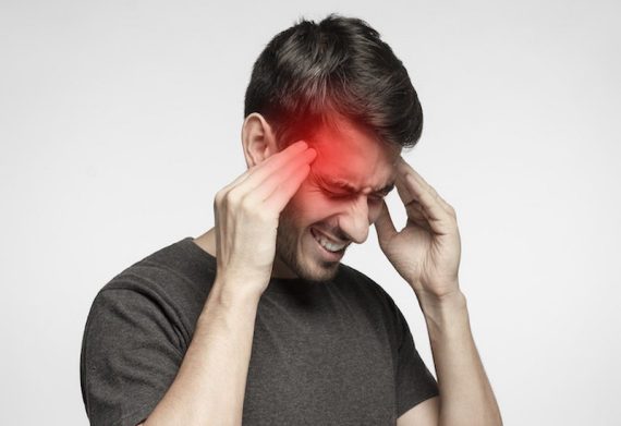 Thuốc Busterine Injection   có thể gây ra buồn nôn, nhức đầu, chóng mặt