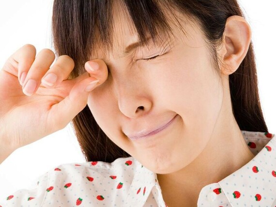 Ngứa mắt có thể xảy ra sau khi dùng thuốc