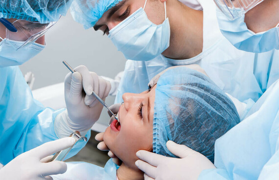 Thuốc Dolcelox-200 có thể được dùng để giảm đau trong phẫu thuật răng