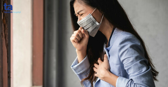 Sử dụng Alverin có thể gây ra các tác dụng phụ như hụt hơi, khó thở.