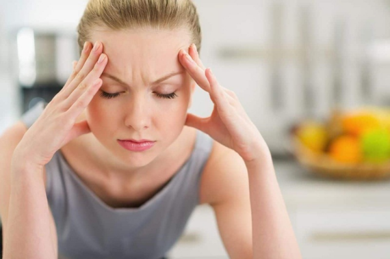 Thuốc Dinemic có thể gây tác dụng phụ nhức đầu, chóng mặt